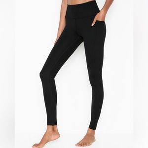 Victoria’s Secret Essential Pocket Leggings